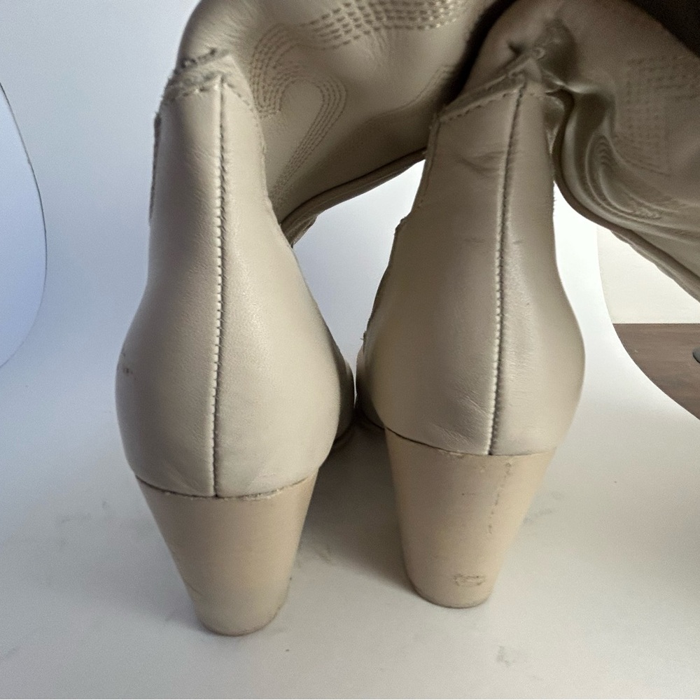 Steve Madden Cream Heeled Boots - Picture 5 of 6